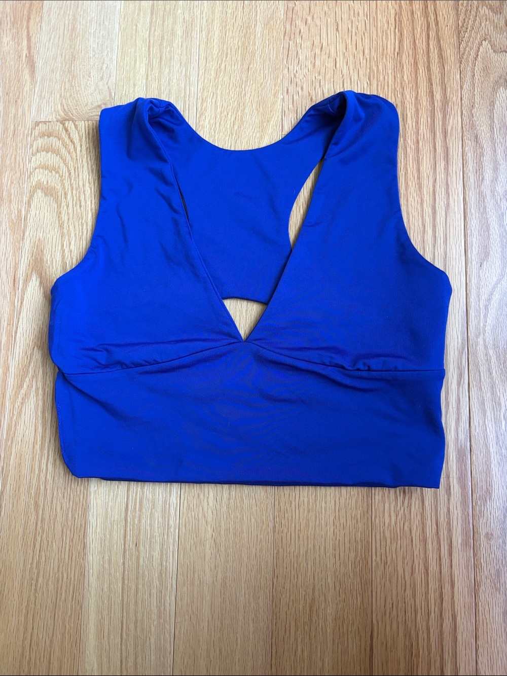 Women's Electric Blue V-Neck Racerback Sports Bra